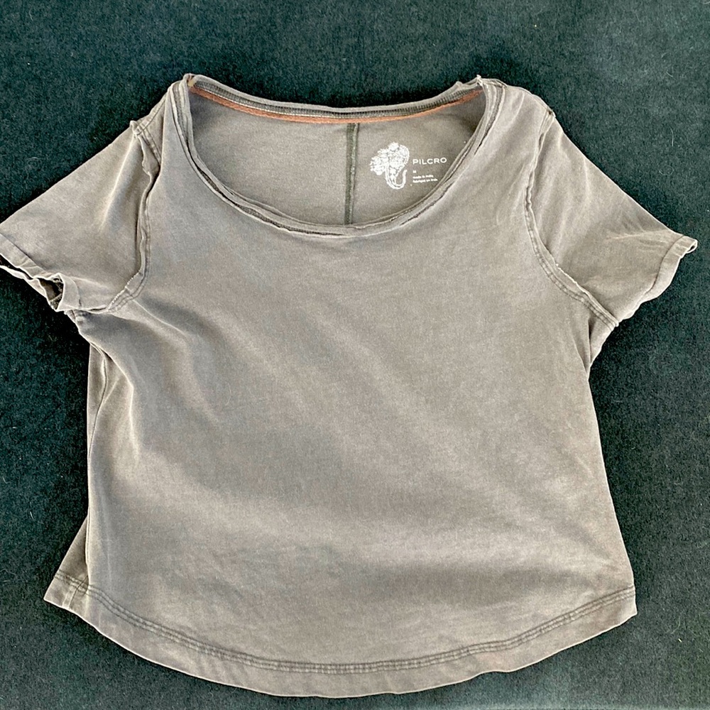 Pilcro grey crop top size Medium